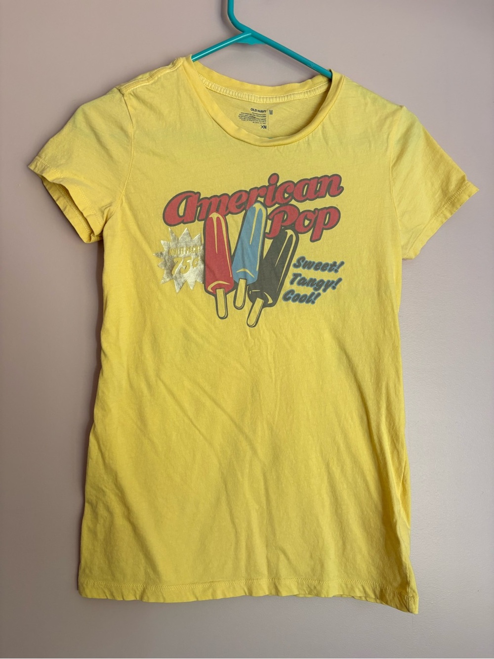 Old Navy Y2K Yellow Graphic 'American Pop' Short Sleeve Tee